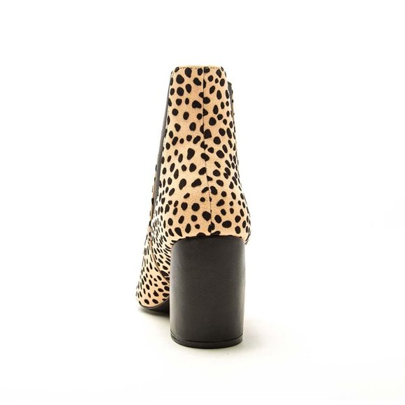 FINAL PRICE! Tan Leopard Print Chelsea Boots - Picture 3 of 6